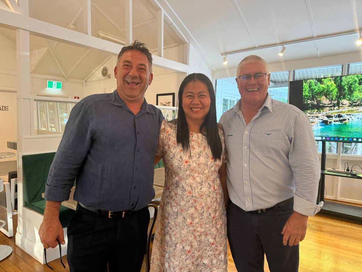RabobankAU's tweet photo. Our latest Rabo Agri-Connections in Darwin brought industry together to connect, share, &amp; strengthen support for NT producers, with a virtual global market update from Stefan Vogel, General Manager RaboResearch.

Quarterly, collaborative &amp; always valuable.

Bring on the next one! https://t.co/DhtEAjNzK9