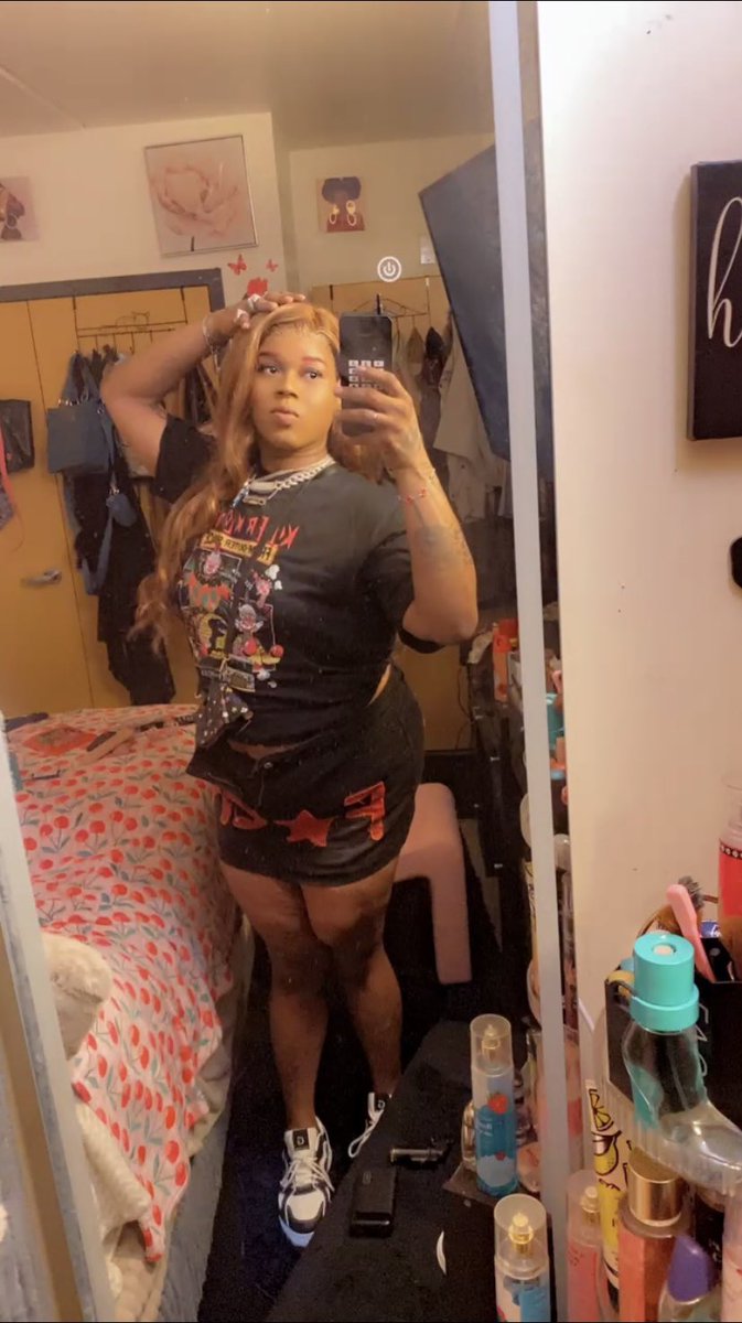 throatfreak69's tweet photo. I Can Do Bad All By Myself 💋❤️🎸🥰#KnowDat 🔥🔥New Body Alert 🚨 I just want a King who know how treat a Queen 💯😘💕#SumReal 😛🥵🫶🏼 https://t.co/wQuHTqtmlR