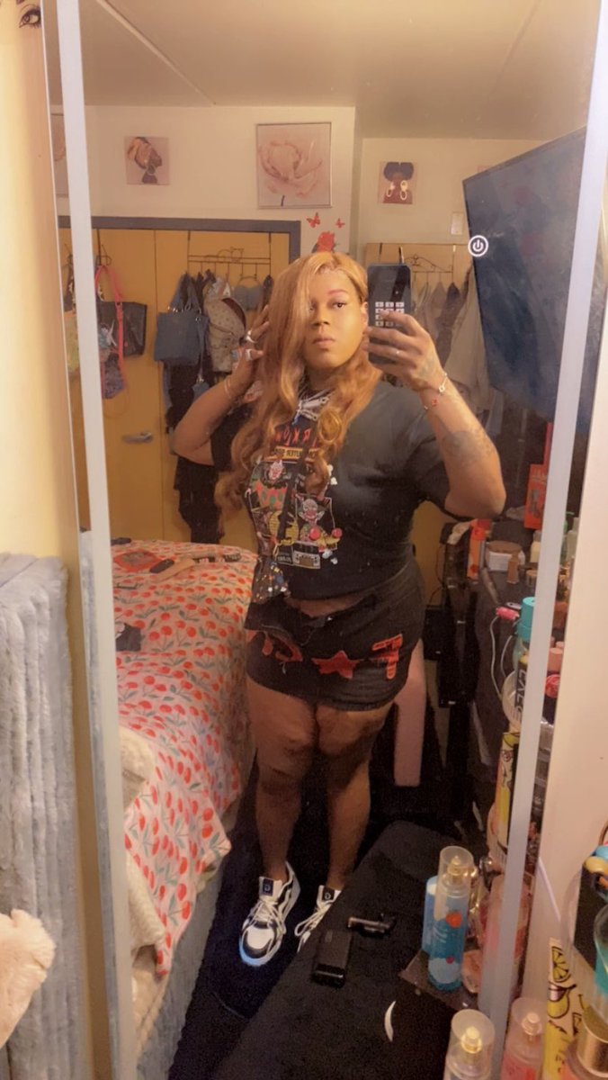 throatfreak69's tweet photo. I Can Do Bad All By Myself 💋❤️🎸🥰#KnowDat 🔥🔥New Body Alert 🚨 I just want a King who know how treat a Queen 💯😘💕#SumReal 😛🥵🫶🏼 https://t.co/wQuHTqtmlR