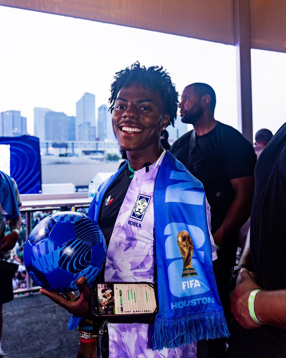 FWC26Houston's tweet photo. Welcome to H-Town @ishowspeedsui 🤘⚽️ https://t.co/b1BPo0zyPj