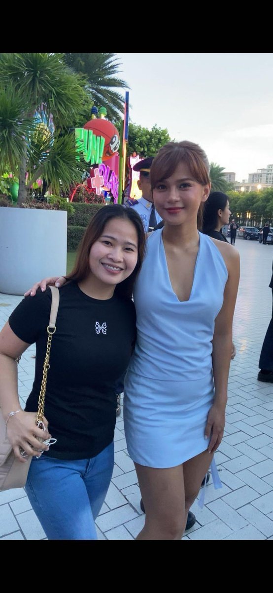noemi_navia17's tweet photo. LABAN NA LABAN ANG AVON GLOW UP CLUB PRESIDENT @MissMarisRacal 🙋‍♀️🫶
#avon#watsons#marisracal#mariestellers💗 https://t.co/btOLVzVE4M