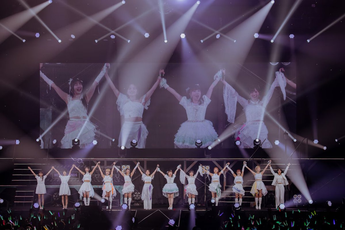inuzori_'s tweet photo. 「BEYOOOOONDS CONCERT 2026 SPRING [HIGH! TENSION BEYOSCOOOOOPE]」
音楽ナタリーの掲載写真すごくいい
からみんなリンク飛んで見てきてほしい
https://t.co/EMzOd24frV https://t.co/9GGfW5DZ3h