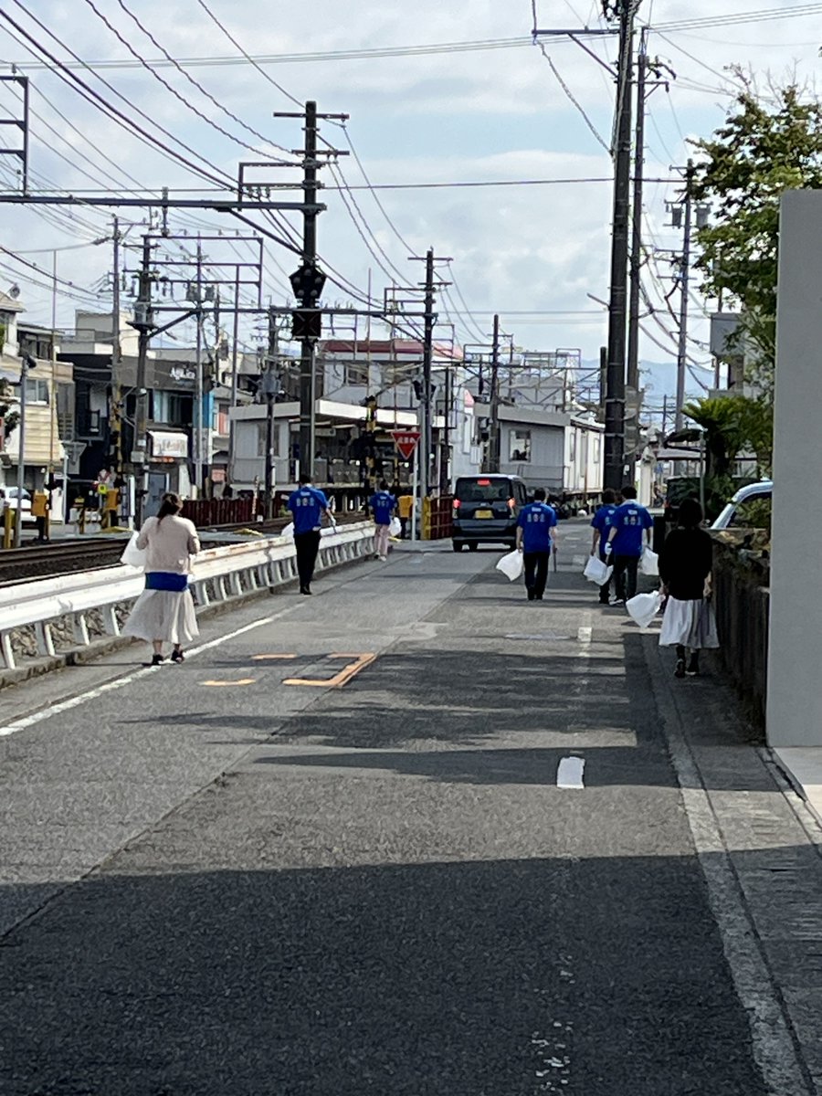 itec__official's tweet photo. 🧹【草薙の街を、もっと元気に。】🌱
本日は、#アイ・テック 本社周辺の清掃活動🚮
晴れて暑い中での活動でしたが、みんなで元気よく💪
今回は、ゴミが少なく、毎回の活動で街がキレイになっていることが実感できました✨

鉄鋼流通商社アイ・テックは「社会・地域・お客様から求められる企業」として、鐵を通じて社会を支えるだけでなく、地域社会の一員としてこれからも環境美化や地域貢献活動に取り組んでまいります🌎
🌱どこにでもあるを、未来にも。
#アイ・テック
#地域貢献
#清掃活動
#草薙
#SDGs