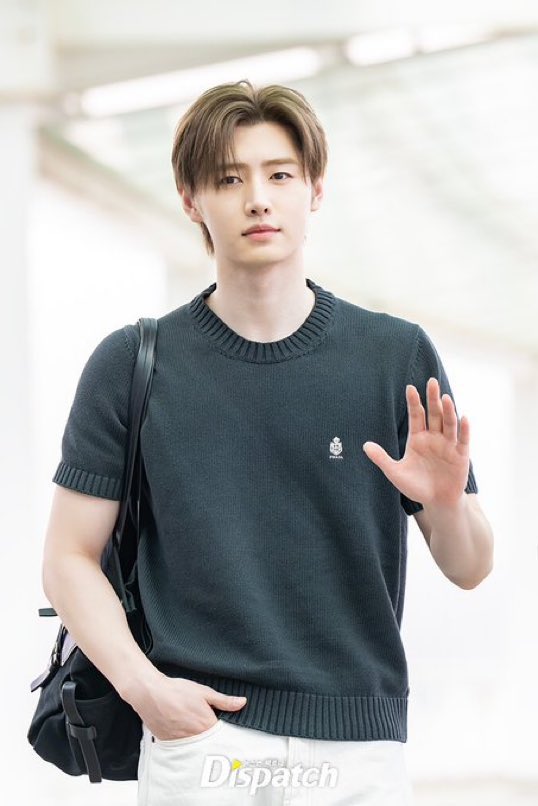 heejsy's tweet photo. omfg https://t.co/VX86HvKvVn