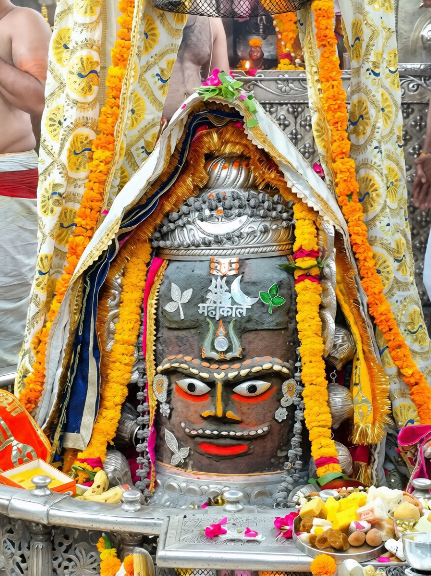 ExtraCover07's tweet photo. हर हर महादेव 🔱🙏🚩 https://t.co/bc6wv2uvN0