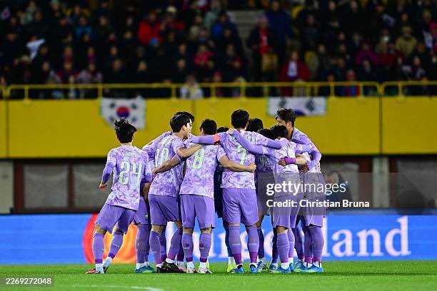 ran__min's tweet photo. منتخب كوريا لابسين بربل وهم يلعبون مع المكسيك😭😭😭😭😭😭😭😭😭😭😭😭 https://t.co/n2iHP9TWEq
