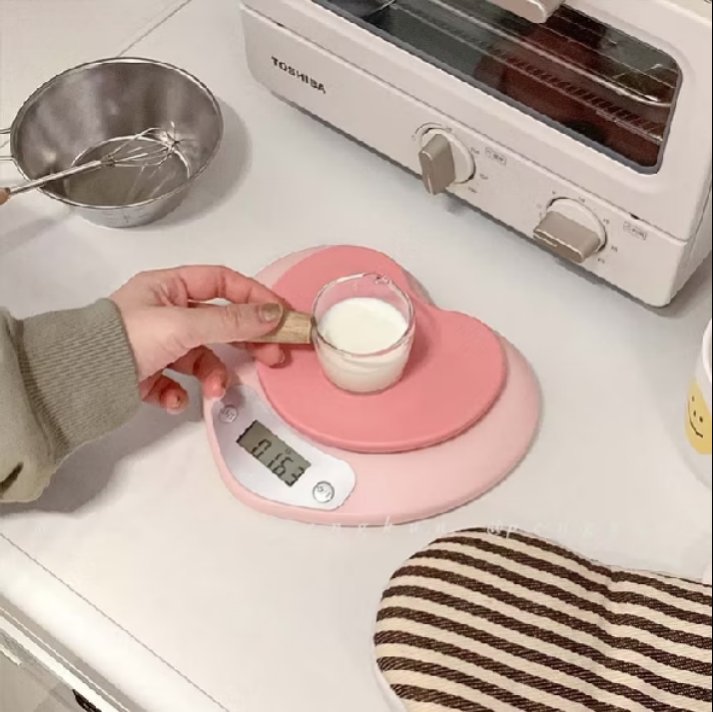 _anakayam's tweet photo. Siapa di sini yg suka baking??

Baking tuh makin semangat ga sih kalo pake timbangan yang gemes kaya ginii 🩷 https://t.co/XFpKEetTIQ