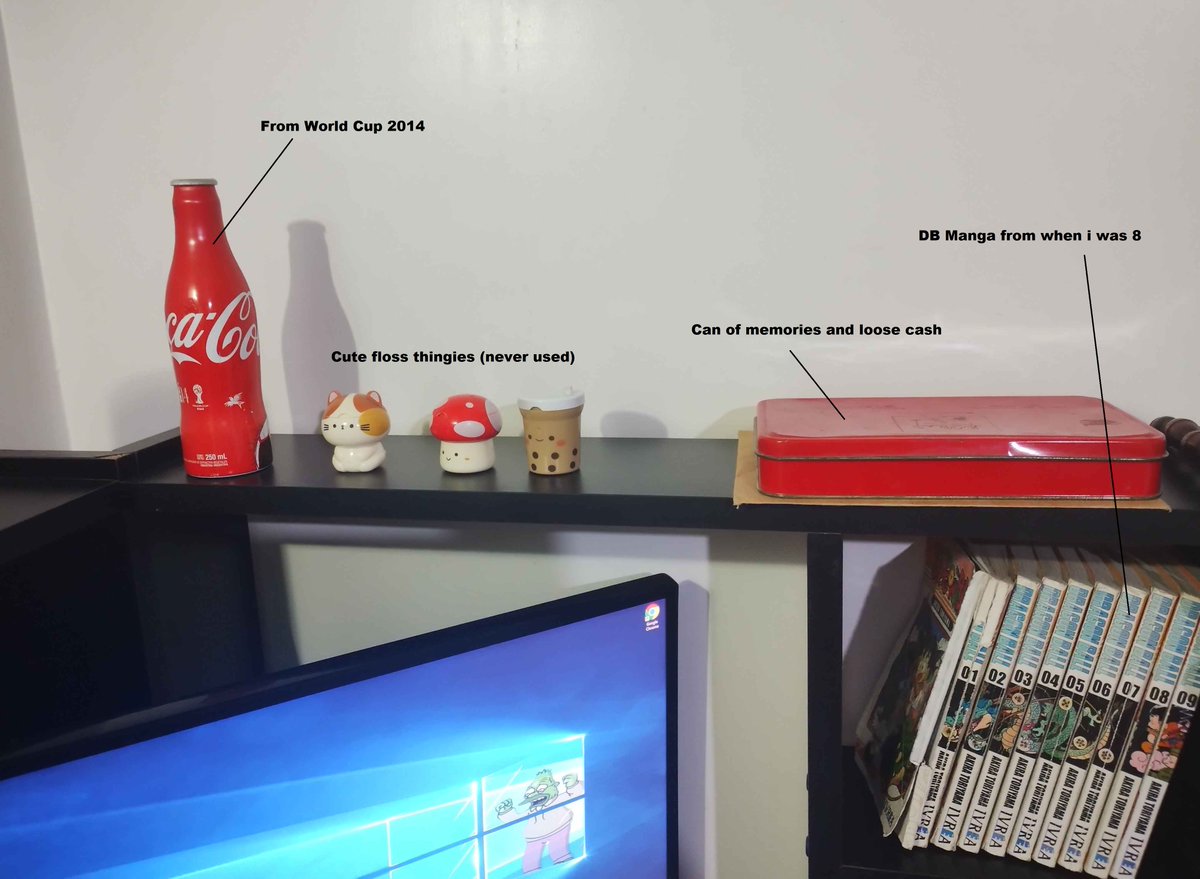 Kepplerinho's tweet photo. Keppler fact of the day!!!

I've got nothing, here's all the bs i keep on my desk https://t.co/v7aa39A2zg
