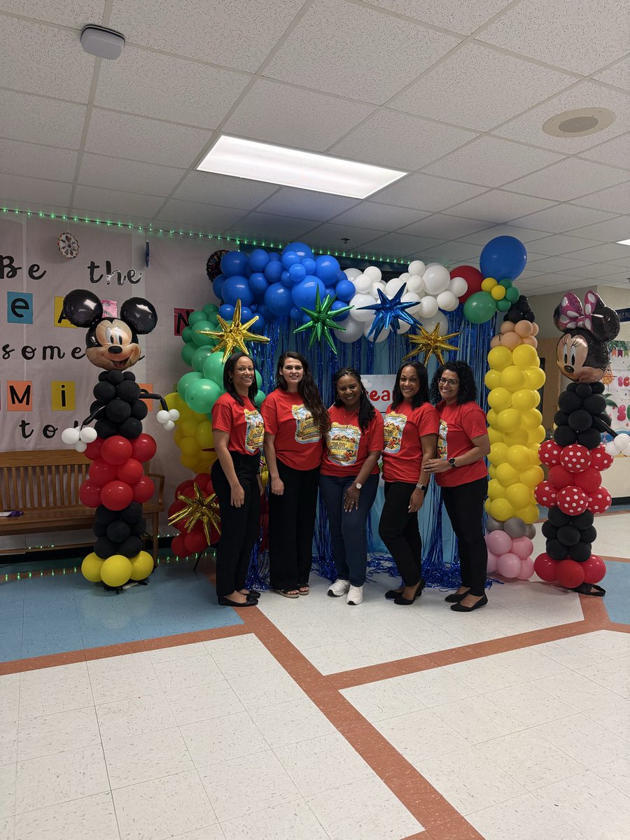VincentLeads's tweet photo. Days 1 and 2 as an Intern Assistant Principal have been a whirlwind! I coordinated logistics, met my new staff, welcomed parents and students during a meet-and-greet, and wrapped up Day 2 with an admin team photo alongside some special Disney friends. @BCPSLeadership @CoconutPalmElem