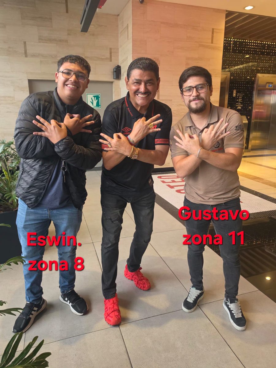 PasionRojaGT's tweet photo. #PIRULO Y SIGUE EL CARIÑOOOOOO. GRACIAS MI GENTEEEE. 27 DIAS DE LA AMADA 3⃣ 3⃣. !GRACIAS DIOS!. https://t.co/w3zd6Hop5t