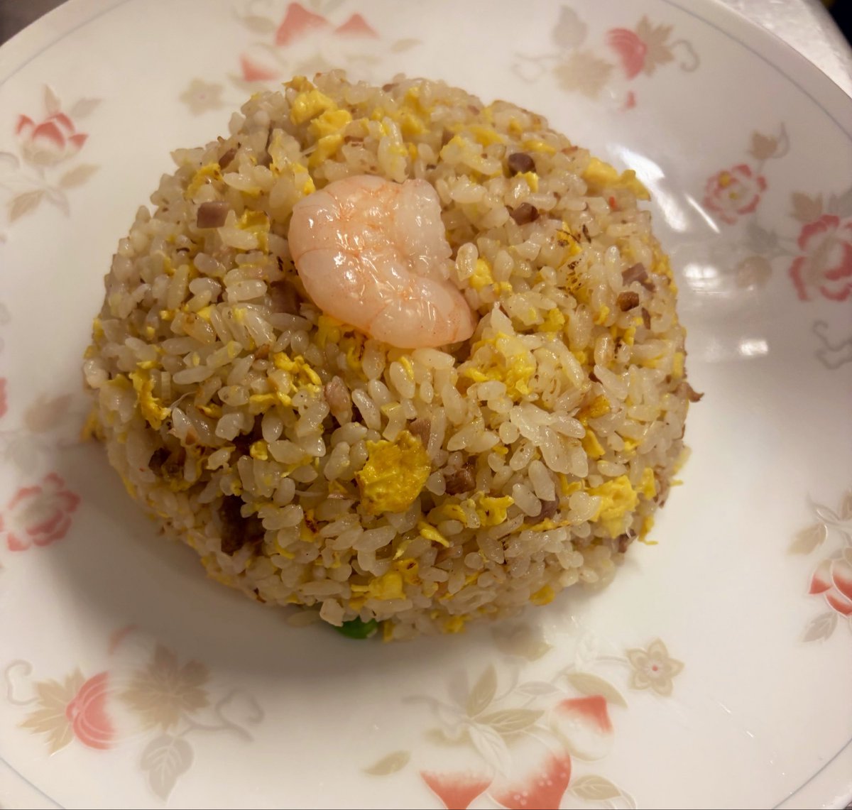 caina0429's tweet photo. おはようございます☀本日もオープンいたしました！ご来店お待ちしております🙇BASEショップも引き続きよろしくお願いします✨ https://t.co/pGXoh0xaUr