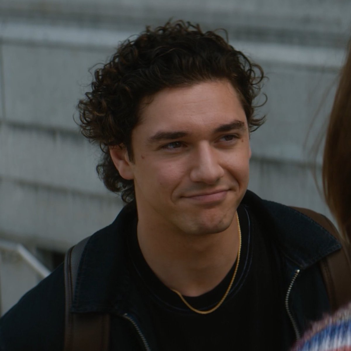 alliecatkay's tweet photo. the face of a guy whose master plan is for you to not text your crush and hang out w him instead 😀 https://t.co/rgzrUOQ27C