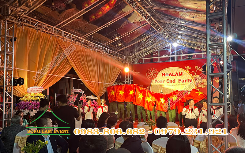 linhnguyenb1's tweet photo. Cho thuê nhà bạt tổ chức Year End Party 2025 của Hoa Lâm Group tại TPHCM
#chothuenhabat #chothuenhabatkhonggian #chothuenhabatsukien #nhabatkhonggian #nhabatsukien  #sukiensonglam #congtychothuenhabat #dichvuchothuenhabat #thuenhabat  #event #yearendparty #hoalamgroup https://t.co/yAau2dfrLw
