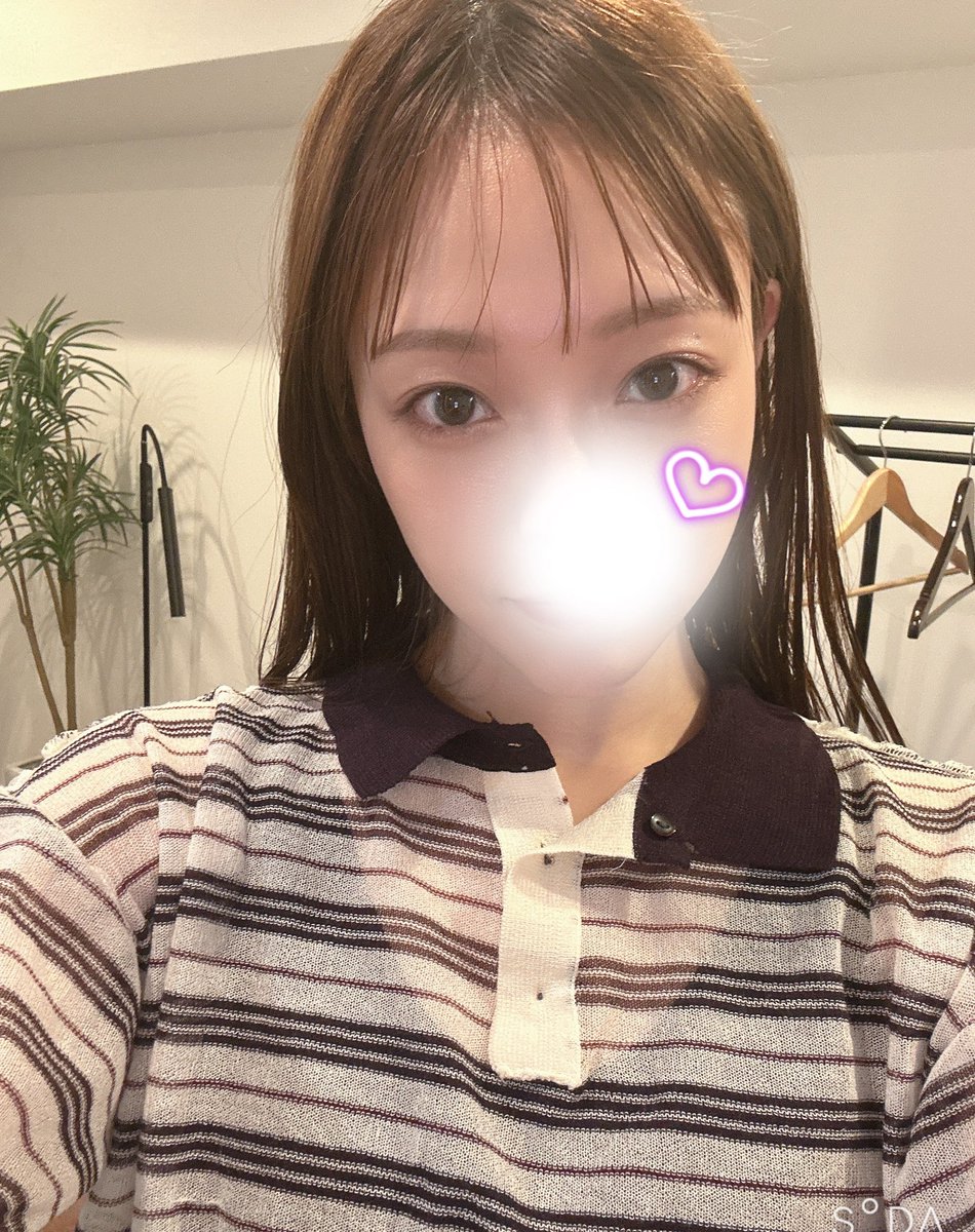 umedadesune's tweet photo. このまえ新橋店に出勤したときの写真

よく見たら
服が裏表逆でした。🥹

あの日タグとか全部出たまま電車乗ってたんだなぁ…💭
#今日はお休みの梅田さん 
#メンズ脱毛サロン #セラピスト https://t.co/ZijW1ITGTS