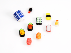 printplus_shop's tweet photo. こんプラス！
高さ1cm弱のネイルチップ✨
こんな極小サイズの3Dフィギュアも制作できます😇

今回は日本の元祖お寿司デザイン🍣
小さいながらも、しっかり存在感があります✨

最近マグロばかり選んでしまうのですが、
皆さんはお寿司のネタなら何がお好きですか？🍵
#3Dプリント https://t.co/axuQ6WzC1Y