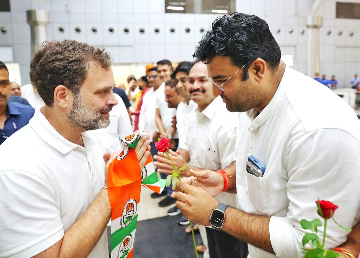 subodhharitwal's tweet photo. सत्य, संघर्ष और राष्ट्र के प्रति समर्पण की मिसाल, हर वंचित वर्ग की सशक्त आवाज 'जननायक' राहुल गांधी जी को जन्मदिन की हार्दिक  शुभकामनाएँ ।

#HappyBirthdayRahulGandhi

@RahulGandhi https://t.co/QgMMqJd8q7