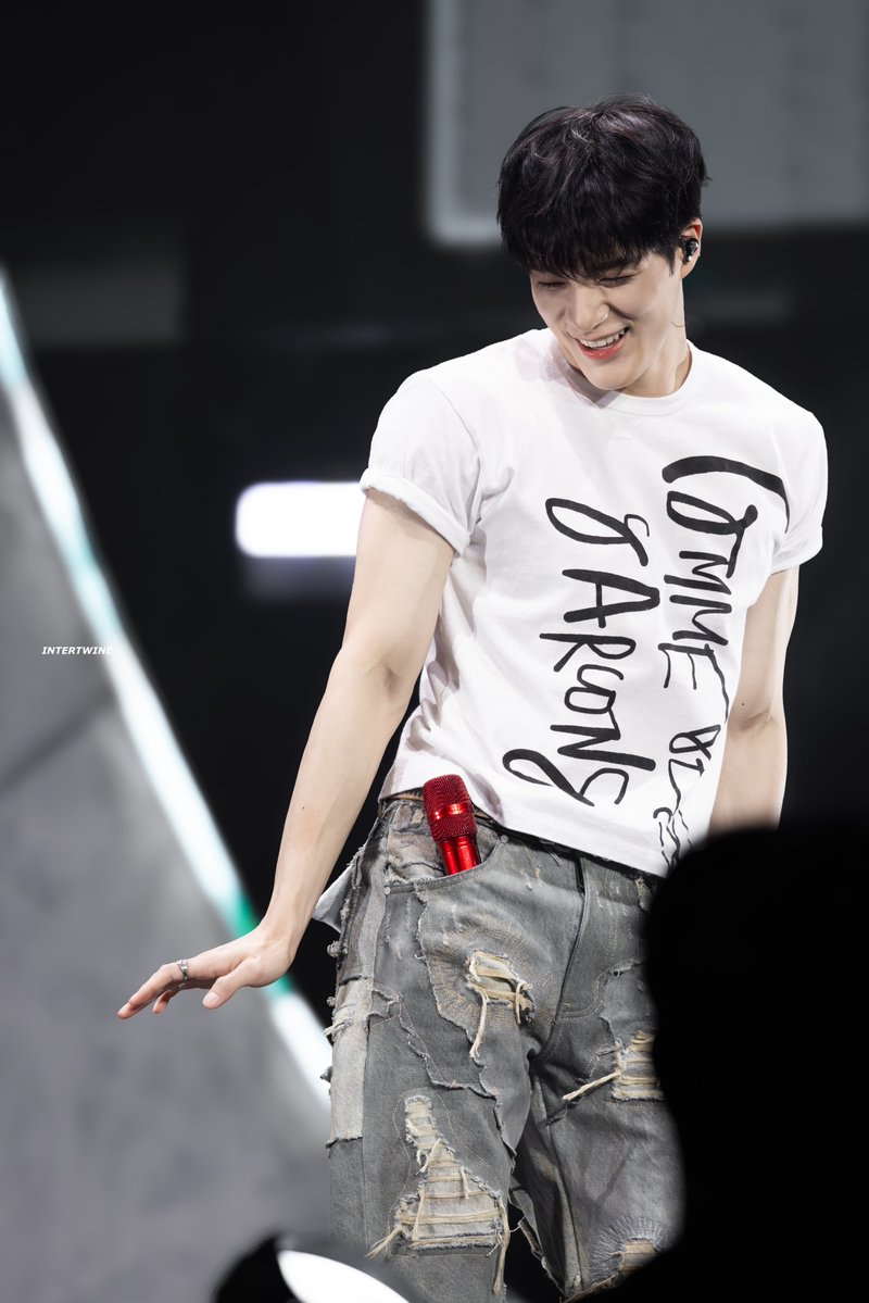INTERTWINE2313's tweet photo. 260614 JNJM DUALITY Seoul

#제노 #JENO https://t.co/D2CynEFAoJ