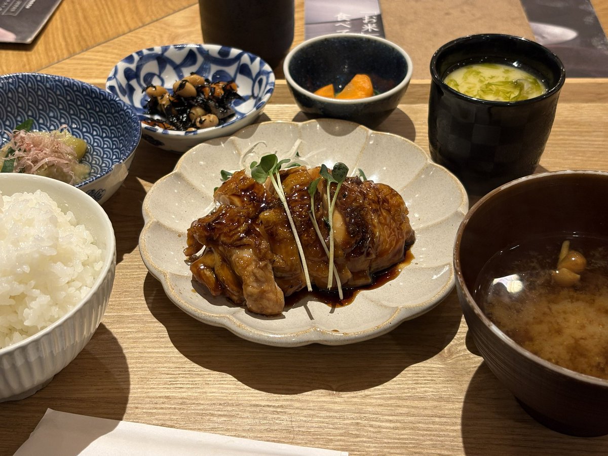kid_wing's tweet photo. #今日のいーぐるランチ
とり https://t.co/pRCL6tBTNa