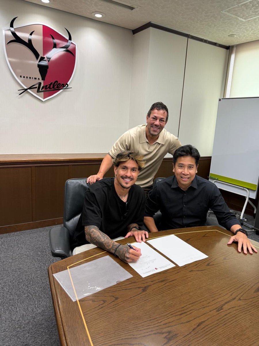 AntlersUpdate's tweet photo. 𝗪𝗘𝗟𝗖𝗢𝗠𝗘 𝗧𝗢 𝗔𝗡𝗧𝗟𝗘𝗥𝗦

鹿島はマテウス・ブエノを、清水のクラブ史上最高額となる移籍金で獲得した模様✅
 #antlers https://t.co/lHwgYPe5q9