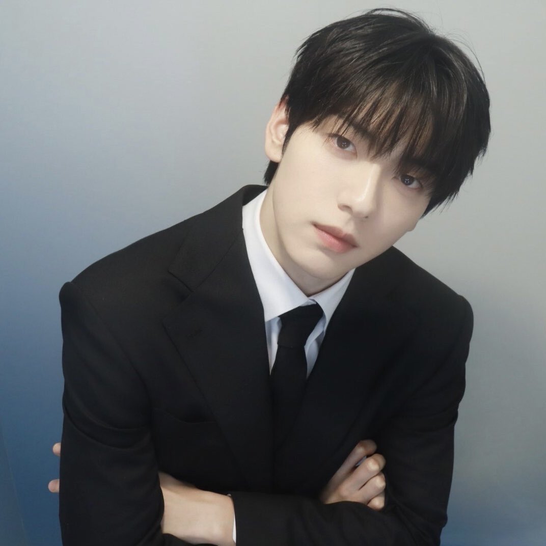 bunnychive's tweet photo. 2026 Weverse Con Festival Artist Zone with MOA 

#수빈 #SOOBIN https://t.co/Y0n0Wnrxhu