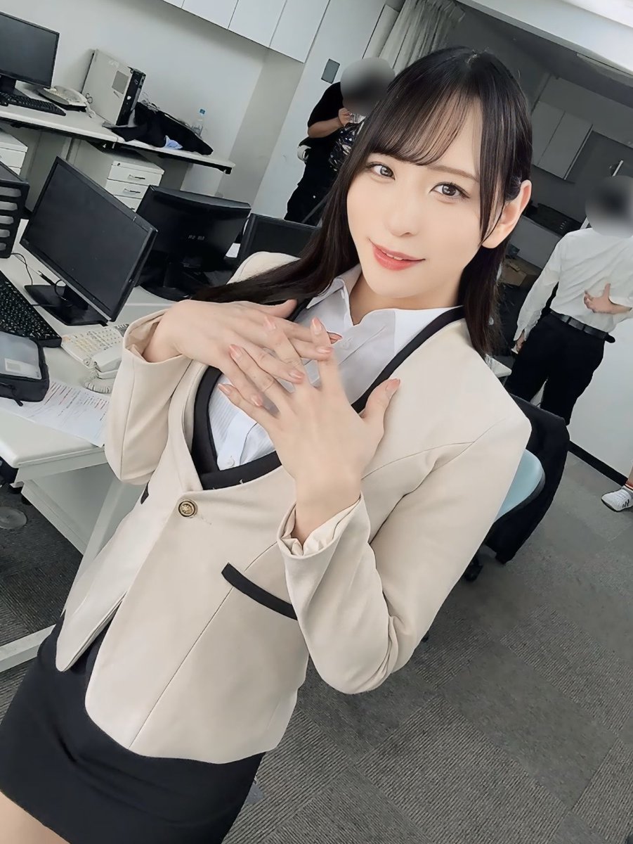 hiiragi__momiji's tweet photo. しごでき女上司感👩‍⚖️✨ https://t.co/xzwOEkm7v7