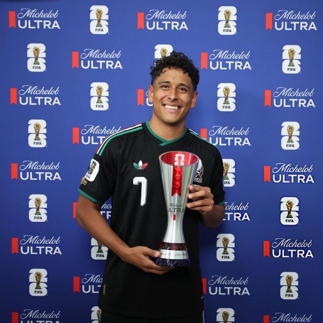 KalshiSports's tweet photo. 🚨🏆 OFFICIAL: Luis Romo has been named Man of the Match for Mexico 🇲🇽 against South Korea 🇰🇷. https://t.co/pRg4EqxnJJ