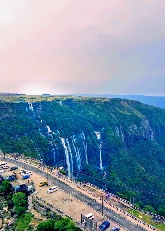 dnegiuk's tweet photo. #Travel
Seven Sisters waterfall 
#Meghalaya https://t.co/HZQS8rDBzY