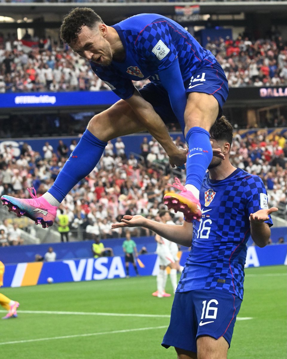 美朋🇭🇷🐰 tweet media