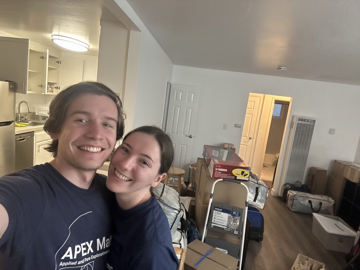 SamPassey3's tweet photo. How it started (Provo) 

How it’s going (Palo Alto) https://t.co/woOJ5CFuhO