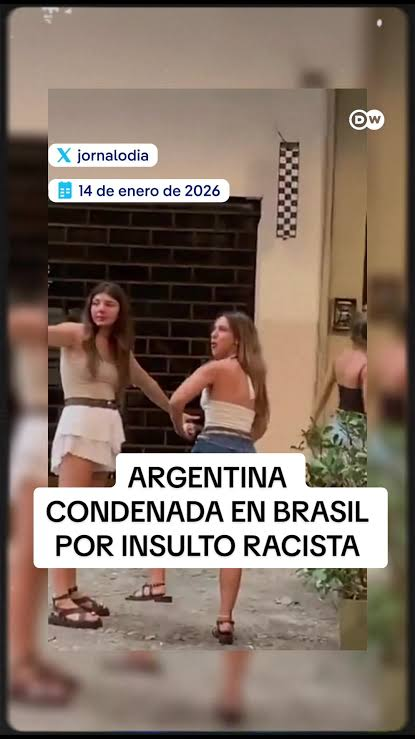 InmortusPeru's tweet photo. Veamos
- Llaman ¨macacos¨ a brasileños y colombianos (principalmente)
- Hacen trampa en el fútbol, tienen 3 mundiales manchados
- Son racistas en otros paises, aun cuando es sancionado con cárcel como en Brasil 

Y podría hacer un hilo de porque se ganan el odio de Latam https://t.co/4lkOFW4o0g