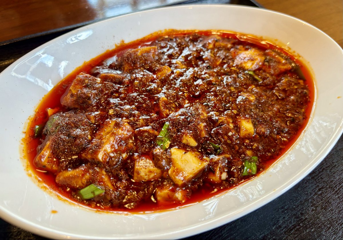 ribo1779's tweet photo. @meer_kato 仙川の楽山というお店の陳麻婆豆腐です。
辛〜い🌶️ https://t.co/Mhz4lQoRIw