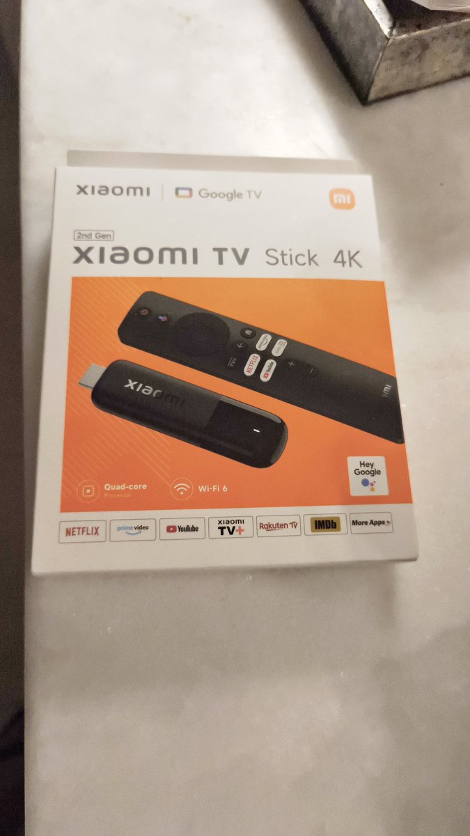 nanorodalv's tweet photo. El Firestick es una chancleta usada al lado de esto. https://t.co/ggUUxCIshP