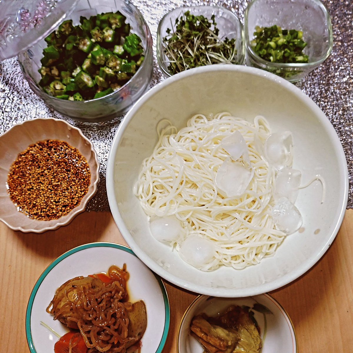 jun_mitsuyasu's tweet photo. 御昼御飯🍜 https://t.co/yTtz91GyXL