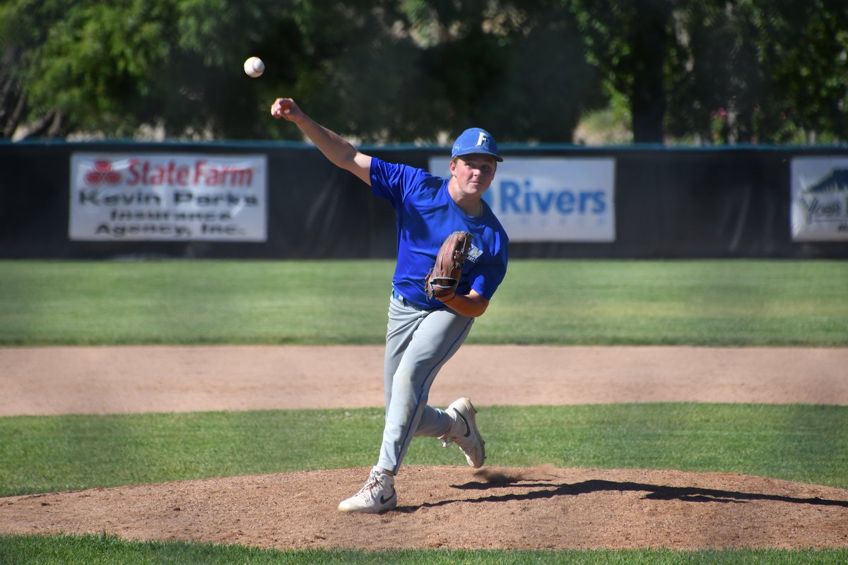 maximusgraff7's tweet photo. 06/15/26 18u DH @ Delta High School
RHP | SS | 2B
#classof2029 #RHP #INF #baseballrecruiting
#baseball https://t.co/QATwVYfmPb