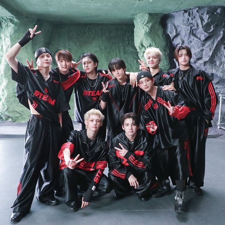 i4chusiwoo's tweet photo. 𐙚 procuro moots 𑣲 20y & multi 🪽
☆ — ults: &team | enhypen ot7 | illit | riize | just b
★ — outros: 5th gen + grupos relacionados ao i-land
💬 + ♡ + ↻ = moots
ㅤ #kpoptwt #stantwt #moots 🦇 #lune #andteam #engene #enhypen #gllit #briize #onlyb https://t.co/J0aUerlEY2