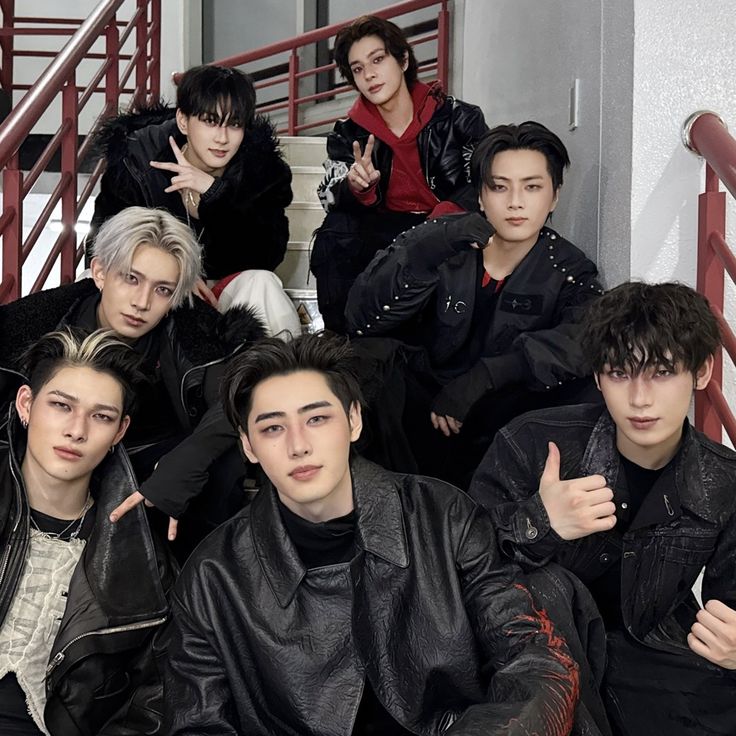 i4chusiwoo's tweet photo. 𐙚 procuro moots 𑣲 20y & multi 🪽
☆ — ults: &team | enhypen ot7 | illit | riize | just b
★ — outros: 5th gen + grupos relacionados ao i-land
💬 + ♡ + ↻ = moots
ㅤ #kpoptwt #stantwt #moots 🦇 #lune #andteam #engene #enhypen #gllit #briize #onlyb https://t.co/J0aUerlEY2
