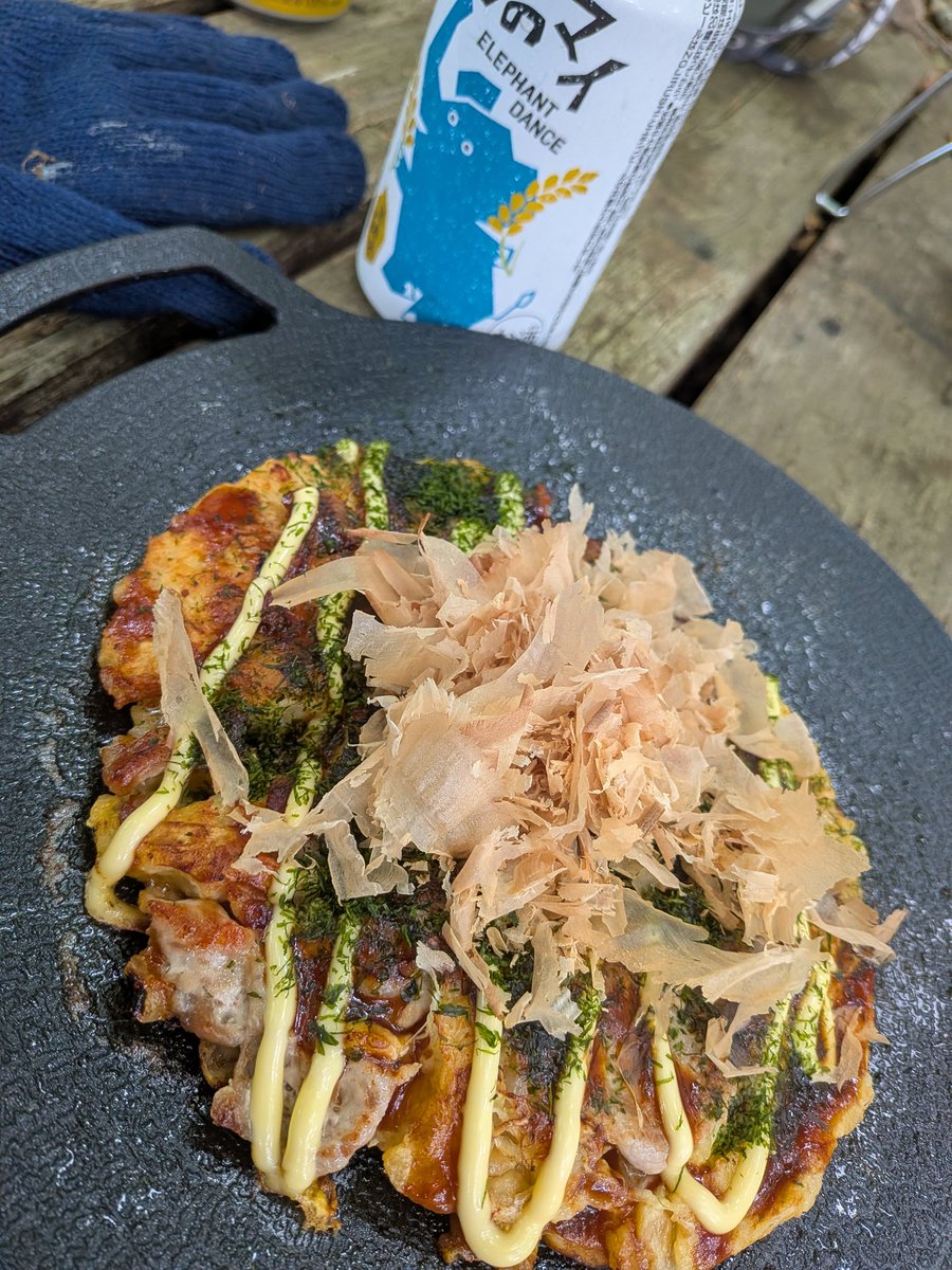 ruko0418's tweet photo. 今日の外昼ご飯は
「お好み焼き」
※旦那は別メニューで済み

＃外飯
＃アウトドア
＃昔女子の秘密基地
＃介護疲れの癒し https://t.co/By2R011FGq