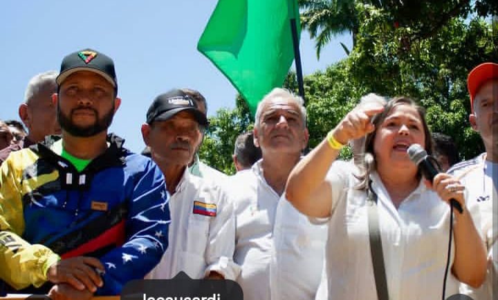 Seresmoslibres's tweet photo. Andrea Tavares
Secretaria General Nacional de
la causa R.  
Presente en Carabobo,
en el Acto Unitario,
 por la Libertad y la Democracia https://t.co/kidGYkHmHV