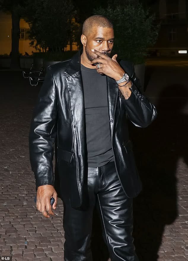 yzynrm's tweet photo. Ye has FAILED to release BULLY (Deluxe) on time. https://t.co/UcuFbGgDjD