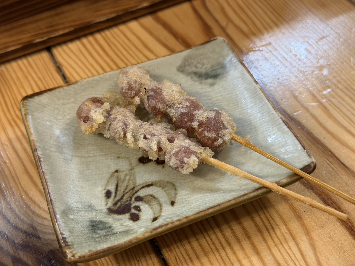 mippeiyouki's tweet photo. 中野ブロードウェイ うどん屋大門 かけひやひや小(480円) げそ(150円) とり(180円) 金時まめ(110円) 昆布(90円) https://t.co/XnIMFTm1xN