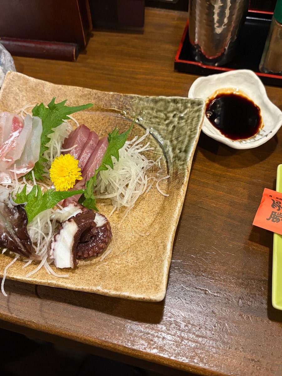 itousan555's tweet photo. これ500円で食えてわろた https://t.co/NS99mWE6XD