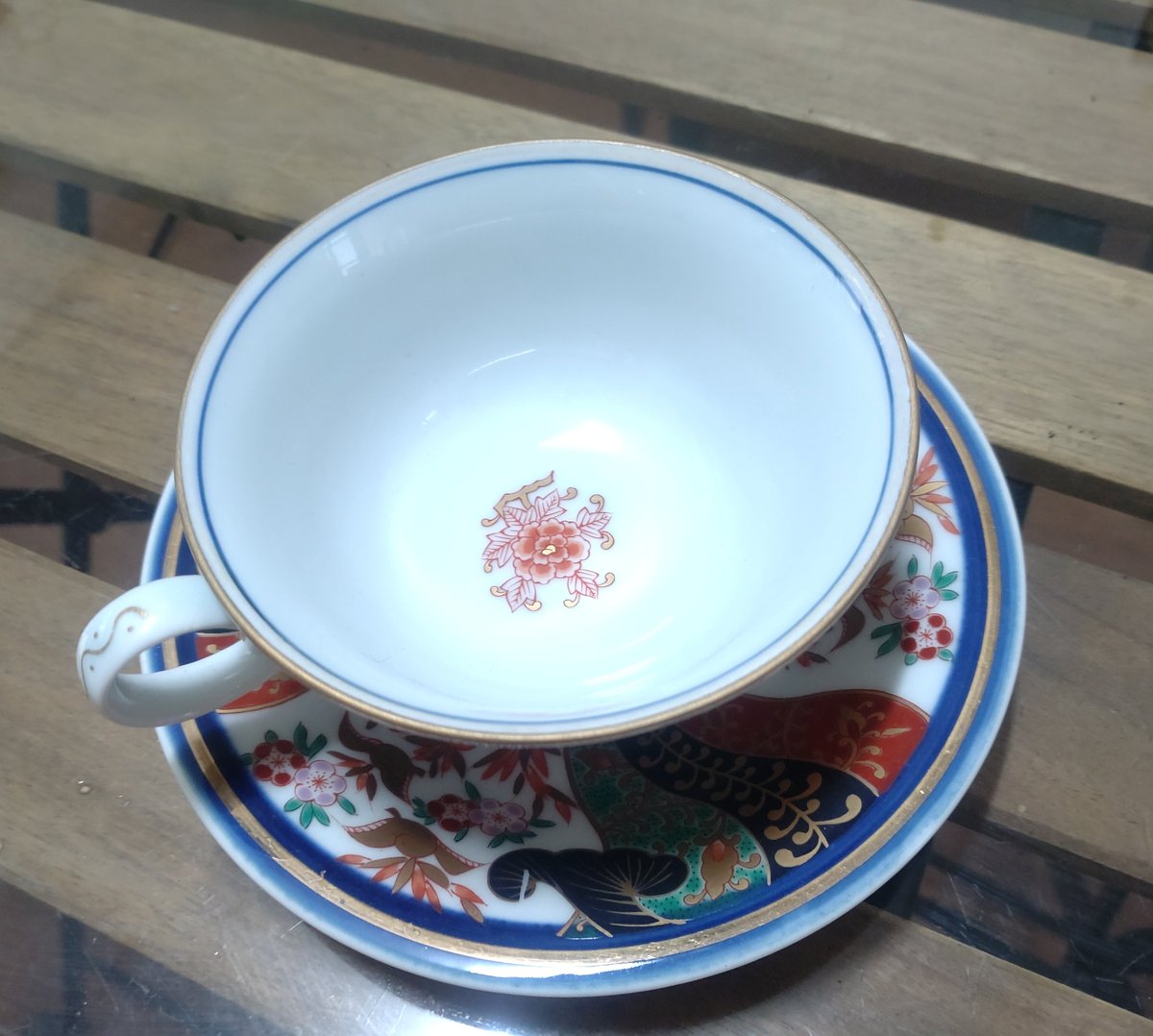 flute2233's tweet photo. 見る度に気になってた
コーヒーカップついにお迎えしました https://t.co/RezWe4lVSj