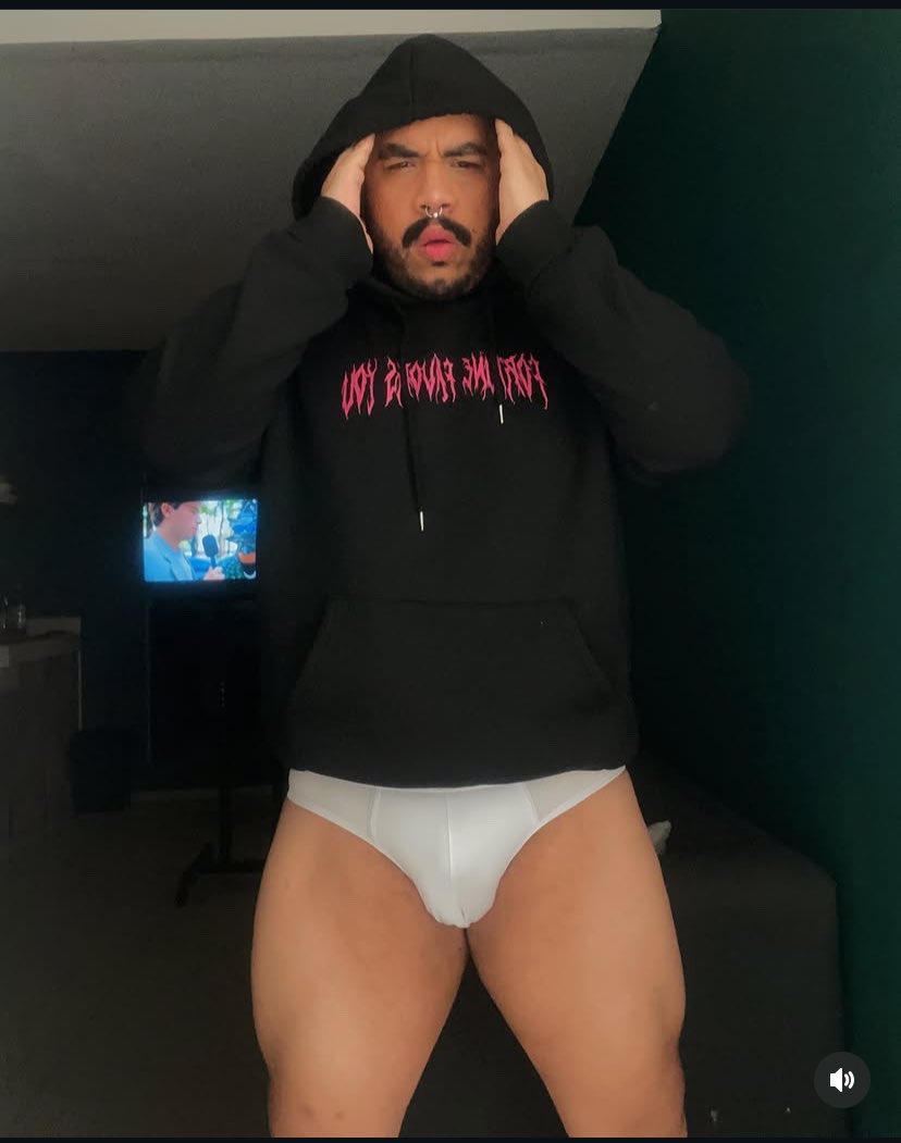 MonoZamora2's tweet photo. Woke up like this https://t.co/KNCNJ2QeSB