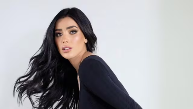 llegaramarzo's tweet photo. Gabo Cuevas confirma que la granja estan desesperados pues no cuentan con mucho presupuesto y todos quieren cobrar como para jubilarse. Suavecito, Imelda Tuñon ya dentro, Kunno y Brenda Zambrano con un pie adentro y Daniela Castro esta dispuesta pero pide buen $$$ #lagranjavip https://t.co/97XwAy94zL