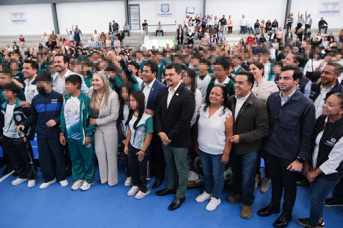 LuisBNava's tweet photo. Nuestros jóvenes son el presente de Querétaro.

SEDESOQ de la mano de @makugo, trabaja para atender sus necesidades y escuchar sus proyectos. 

¡Porque queremos que sus sueños se hagan realidad! https://t.co/IAWNiJR0Qc