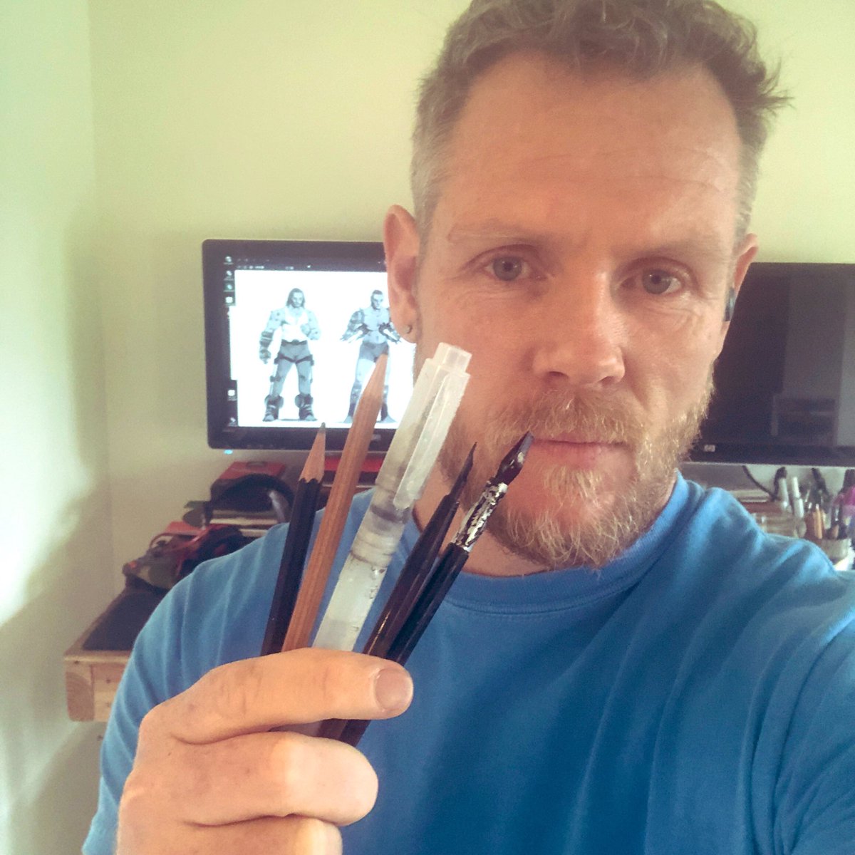 ARTBYMUNGO's tweet photo. I taught myself how to code after finding Adobe flash in college, dropped out to build animated audio players, video websites… Then became head of tech in k12, taught game design for a decade.. I am back to graphics and publishing. Friday is studio day so I choose pen and ink! https://t.co/jBpfJhmyK9