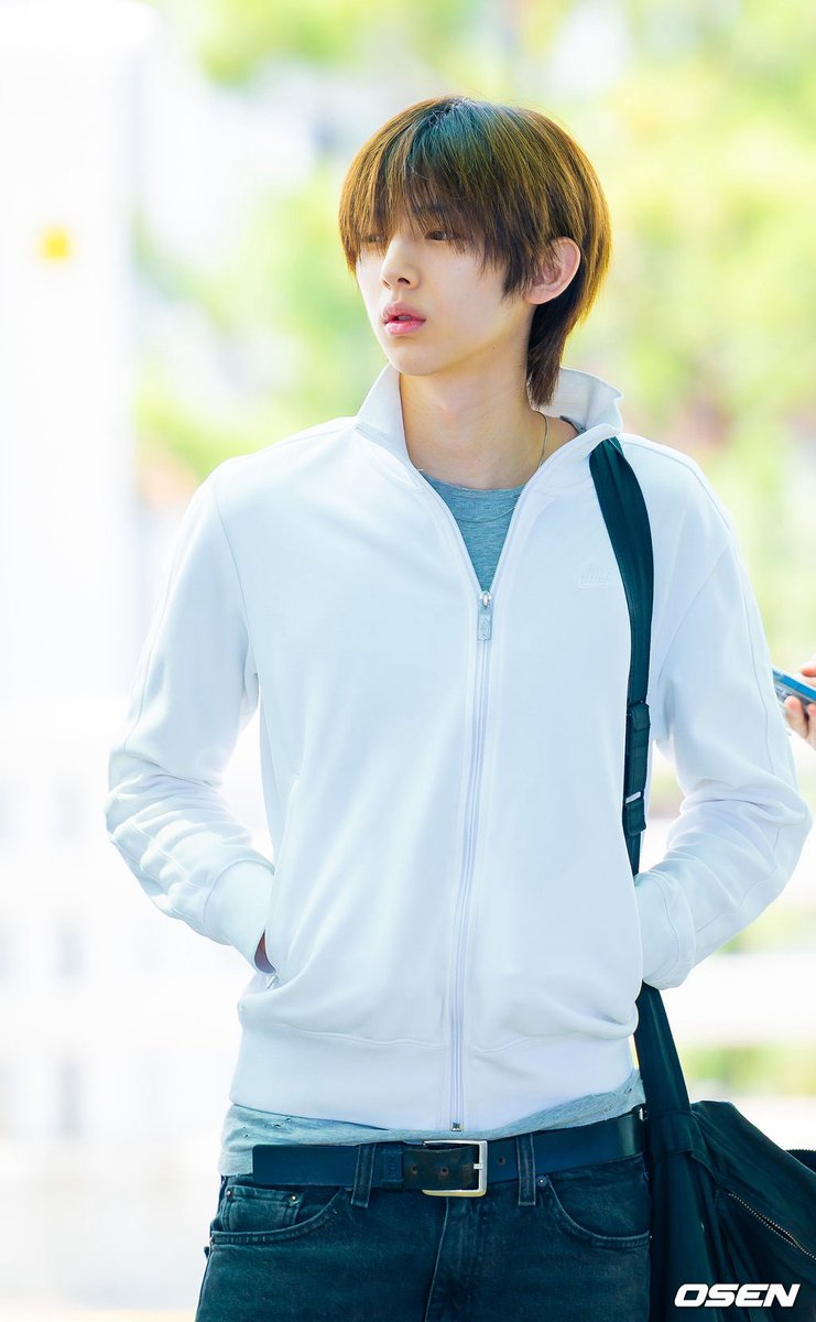 jhncoer's tweet photo. 260619 인천공항 출국 #주훈 기사사진 https://t.co/JHPqFNDNok