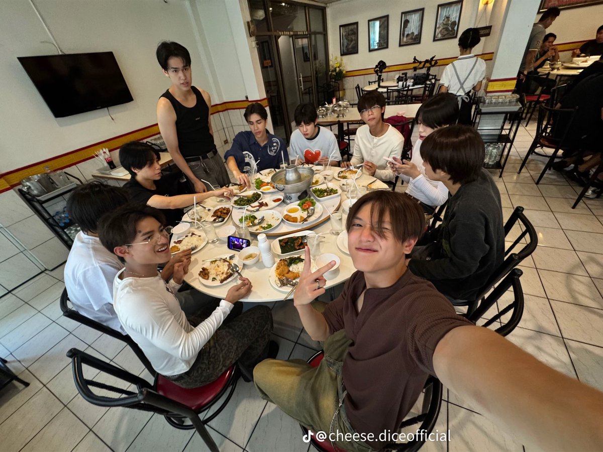 ppsnxr's tweet photo. น่ารักจัง ㅜㅜㅜㅜㅜㅜㅜㅜ https://t.co/0hdH9Sn7DB
