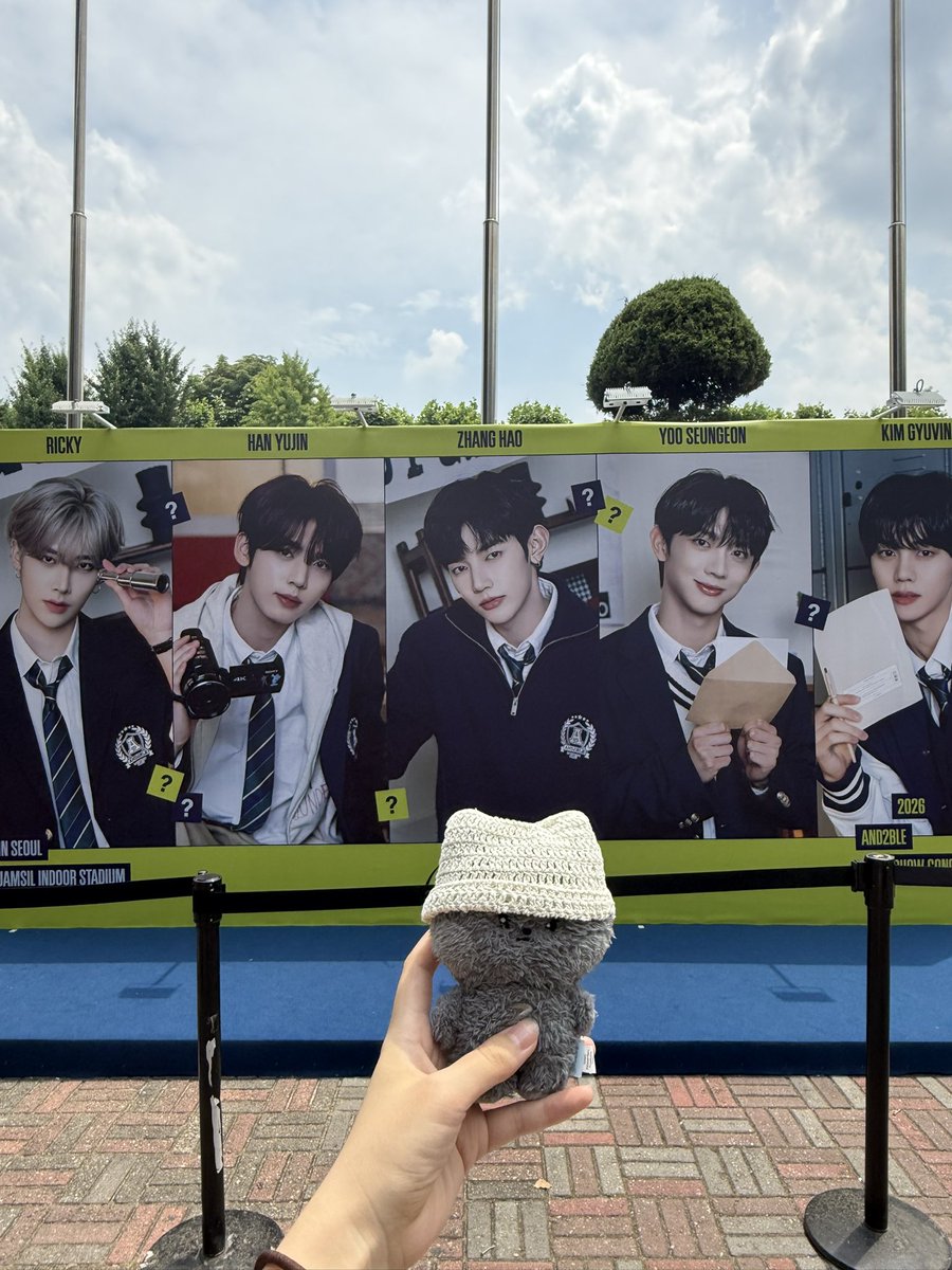 rhhat569's tweet photo. 동생들 화이팅🫶
🇯🇵で会おうね！ https://t.co/6ijefOdClF