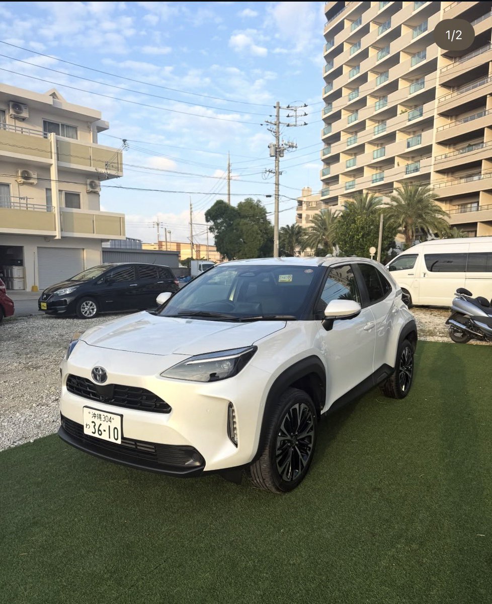 flexs_rental's tweet photo. ディーラー様より、急遽、損保代車の手配要請があり手配させて頂きました！

いつもありがとうございます😊

#沖縄
#損保代車
#レンタカー
#ヤリスクロス https://t.co/QdUoxf8yHK